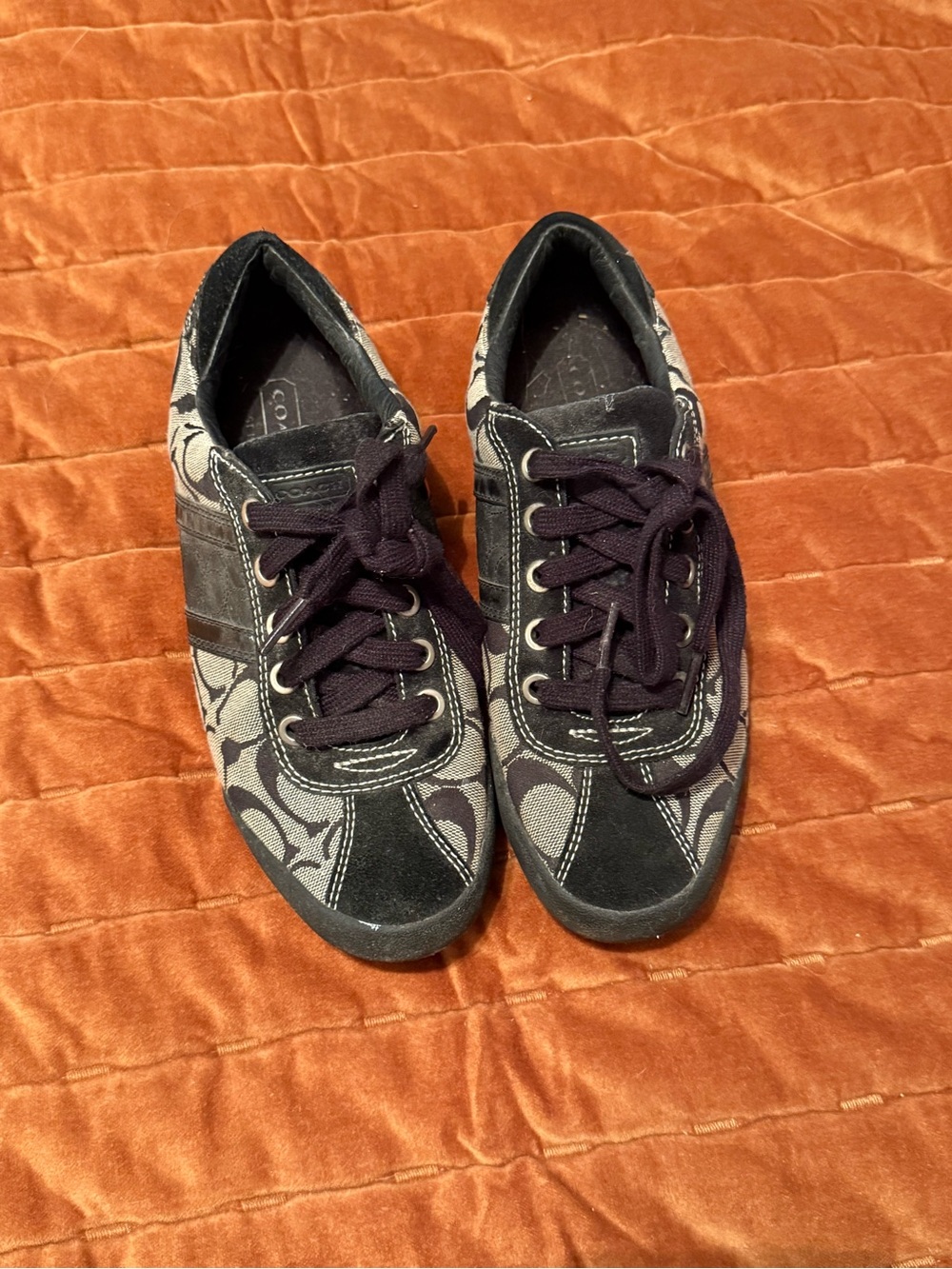 VINTAGE COACH SNEAKERS